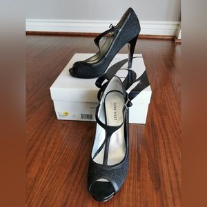 Nine West Black Suede and Leather T-strap Heels